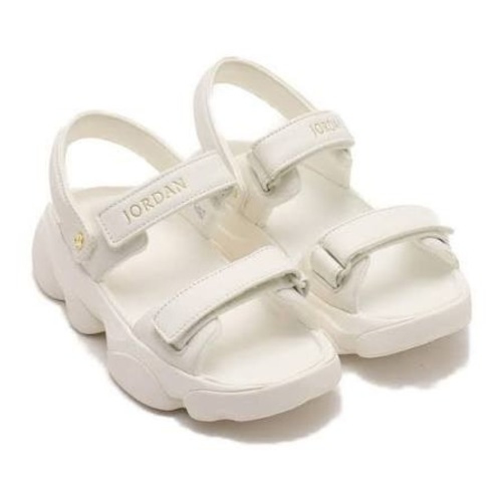 Jordan Deja Sail Metallic Gold Platform Sandals Women's Size 8 FN5036 100‎